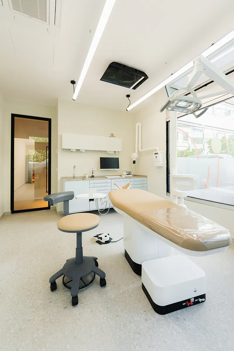 milkyway-Zahnarztpraxis-Frankfurt-fuer-Kinder-und-Erwachsene