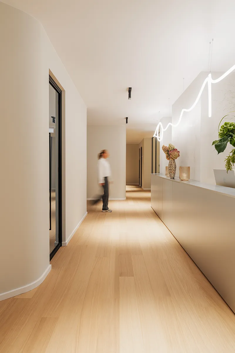 milkyway-Zahnarztpraxis-Frankfurt-fuer-Kinder-und-Erwachsene